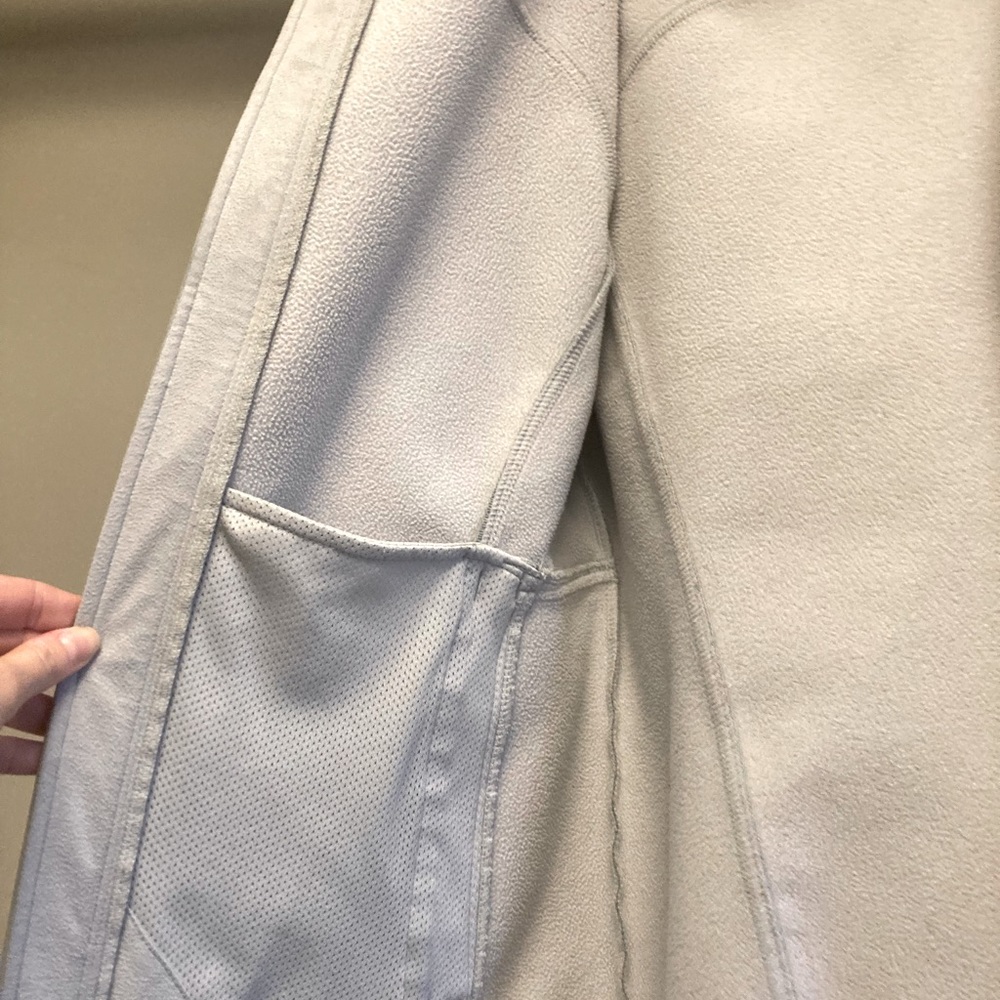 A NorthFace hard shell Jacket. Very warm Jacket in mint condition.